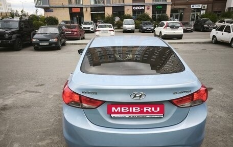 Hyundai Elantra V, 2011 год, 900 000 рублей, 4 фотография