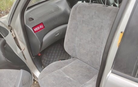 Toyota Raum I, 1999 год, 240 000 рублей, 1 фотография