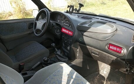 Chevrolet Niva I рестайлинг, 2005 год, 210 000 рублей, 1 фотография