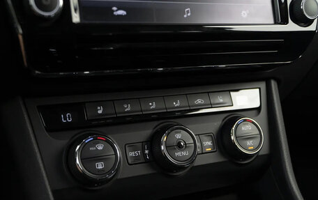 Skoda Superb III рестайлинг, 2016 год, 1 600 000 рублей, 9 фотография