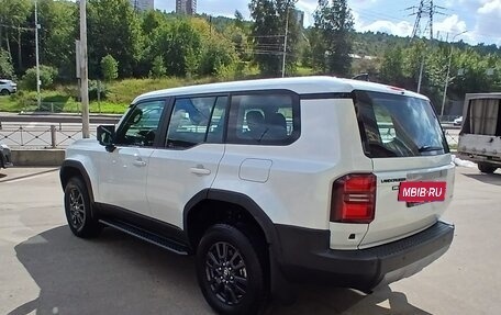 Toyota Land Cruiser Prado, 2024 год, 10 350 000 рублей, 6 фотография