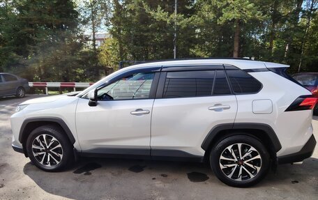 Toyota RAV4, 2021 год, 4 700 000 рублей, 8 фотография