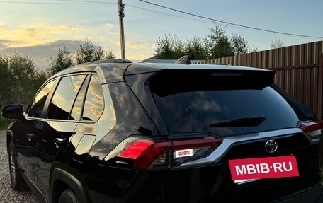 Toyota RAV4, 2021 год, 4 000 000 рублей, 6 фотография