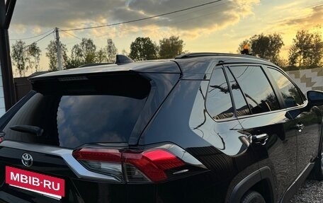 Toyota RAV4, 2021 год, 4 000 000 рублей, 4 фотография