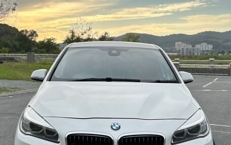 BMW 2 серия Active Tourer F45, 2014 год, 1 250 000 рублей, 1 фотография