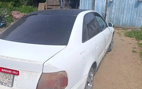 Audi A4, 1995 год, 175 000 рублей, 1 фотография