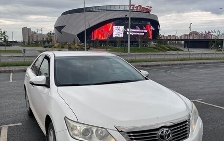 Toyota Camry, 2013 год, 2 100 000 рублей, 1 фотография