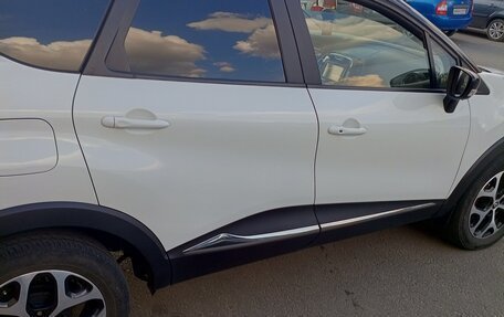 Renault Kaptur I рестайлинг, 2016 год, 1 380 000 рублей, 1 фотография