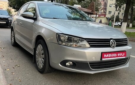 Volkswagen Jetta VI, 2013 год, 685 000 рублей, 1 фотография
