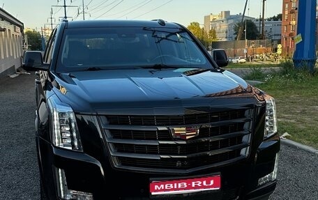 Cadillac Escalade IV, 2019 год, 6 400 000 рублей, 1 фотография