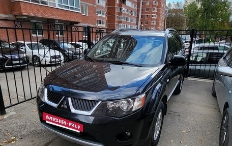 Mitsubishi Outlander III рестайлинг 3, 2007 год, 1 300 000 рублей, 3 фотография