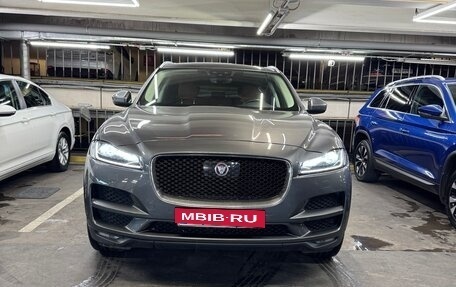 Jaguar F-Pace, 2018 год, 3 100 000 рублей, 1 фотография