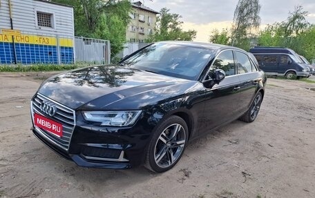 Audi A4, 2019 год, 3 100 000 рублей, 1 фотография
