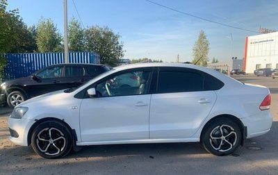Volkswagen Polo VI (EU Market), 2013 год, 700 000 рублей, 1 фотография