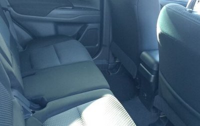 Mitsubishi Outlander III рестайлинг 3, 2016 год, 1 800 000 рублей, 1 фотография