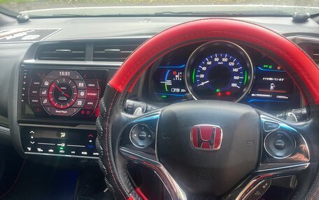 Honda Fit III, 2016 год, 1 250 000 рублей, 9 фотография