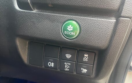 Honda Fit III, 2016 год, 1 250 000 рублей, 15 фотография