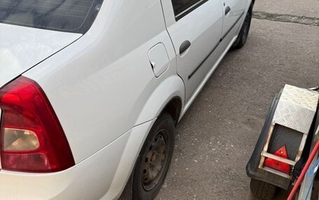 Renault Logan I, 2012 год, 385 000 рублей, 4 фотография