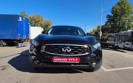 Infiniti FX II, 2011 год, 1 950 000 рублей, 1 фотография