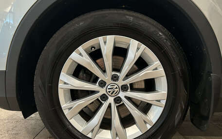 Volkswagen Tiguan II, 2019 год, 2 099 000 рублей, 11 фотография