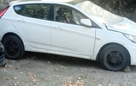 Hyundai Solaris II рестайлинг, 2012 год, 285 000 рублей, 1 фотография
