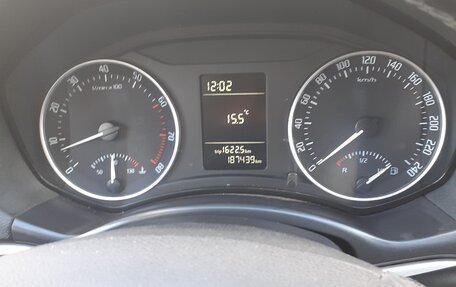 Skoda Octavia, 2010 год, 1 000 000 рублей, 3 фотография