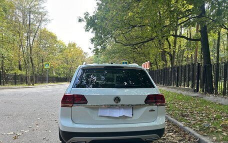 Volkswagen Teramont I, 2018 год, 3 250 000 рублей, 3 фотография
