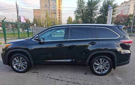Toyota Highlander III, 2014 год, 3 100 000 рублей, 4 фотография