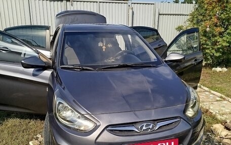 Hyundai Solaris II рестайлинг, 2014 год, 730 000 рублей, 7 фотография