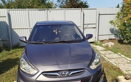 Hyundai Solaris II рестайлинг, 2014 год, 730 000 рублей, 5 фотография