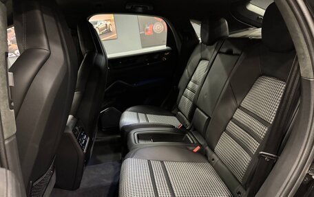 Porsche Cayenne III, 2025 год, 23 490 000 рублей, 13 фотография