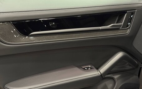 Porsche Cayenne III, 2025 год, 23 490 000 рублей, 18 фотография