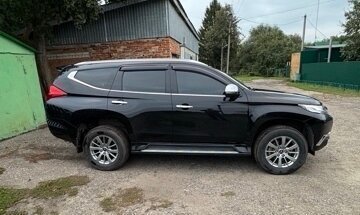 Mitsubishi Pajero Sport III рестайлинг, 2018 год, 3 000 000 рублей, 2 фотография