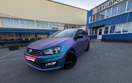 Volkswagen Polo VI (EU Market), 2018 год, 1 350 000 рублей, 2 фотография
