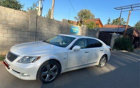 Lexus LS IV, 2007 год, 1 549 999 рублей, 3 фотография