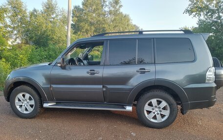 Mitsubishi Pajero IV, 2012 год, 2 150 000 рублей, 2 фотография