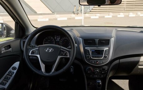 Hyundai Solaris II рестайлинг, 2014 год, 975 000 рублей, 6 фотография