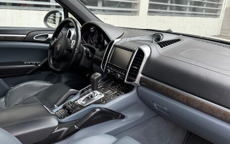 Porsche Cayenne III, 2010 год, 2 495 000 рублей, 14 фотография