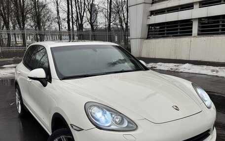 Porsche Cayenne III, 2010 год, 2 495 000 рублей, 11 фотография