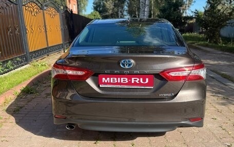 Toyota Camry, 2019 год, 2 650 000 рублей, 4 фотография
