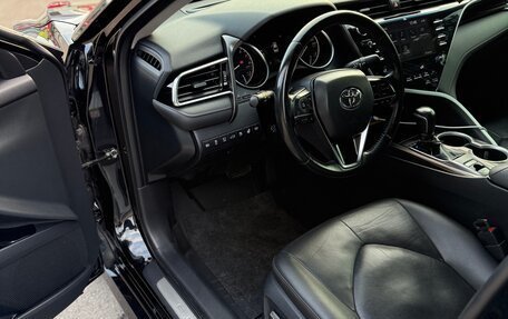 Toyota Camry, 2018 год, 2 800 000 рублей, 5 фотография