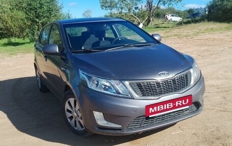 KIA Rio III рестайлинг, 2012 год, 700 000 рублей, 2 фотография
