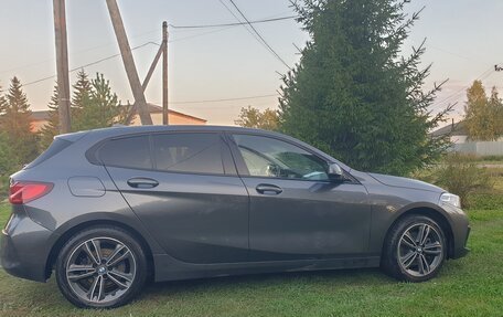 BMW 1 серия, 2020 год, 3 000 000 рублей, 5 фотография