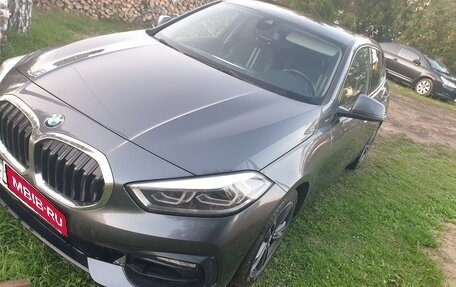 BMW 1 серия, 2020 год, 3 000 000 рублей, 3 фотография