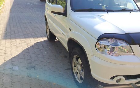 Chevrolet Niva I рестайлинг, 2012 год, 720 000 рублей, 4 фотография