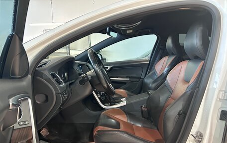 Volvo S60 Cross Country, 2016 год, 2 099 000 рублей, 7 фотография