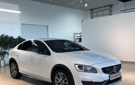 Volvo S60 Cross Country, 2016 год, 2 099 000 рублей, 3 фотография
