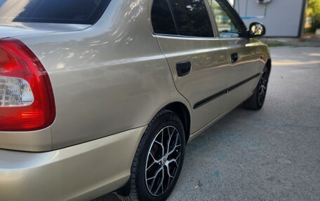 Hyundai Accent II, 2004 год, 600 000 рублей, 2 фотография