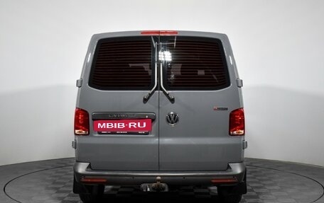 Volkswagen Caravelle T6 рестайлинг, 2020 год, 3 790 000 рублей, 6 фотография