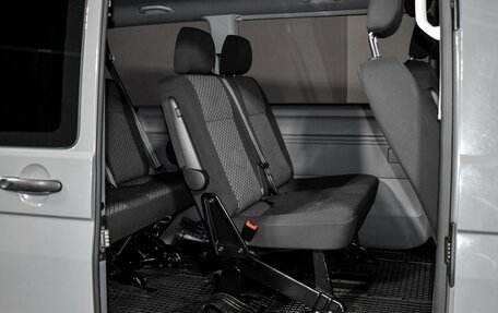 Volkswagen Caravelle T6 рестайлинг, 2020 год, 3 790 000 рублей, 11 фотография